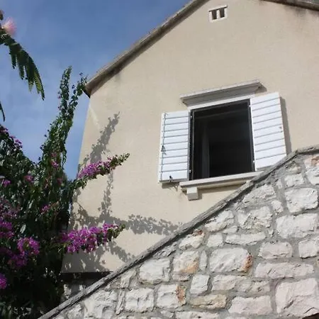 Kukaracha Appartement Bobovisca