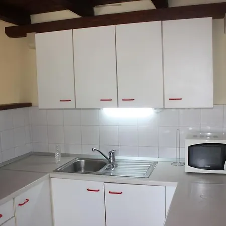 Kukaracha Apartman Bobovisca